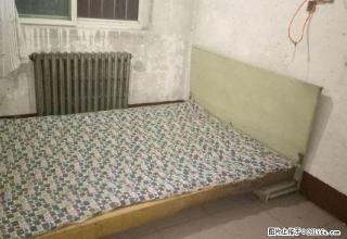 (单间出租)百货大楼东临轴承厂小区 3室1厅1卫 男女不限 - 阿拉善盟28生活网 alsm.28life.net